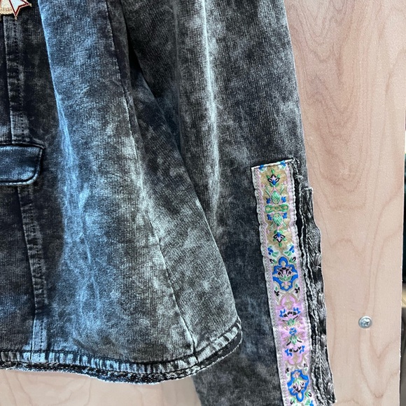 ARATTA Silent Journey Vintage Style Black French terry embellished Jacket NWT - Picture 6 of 16